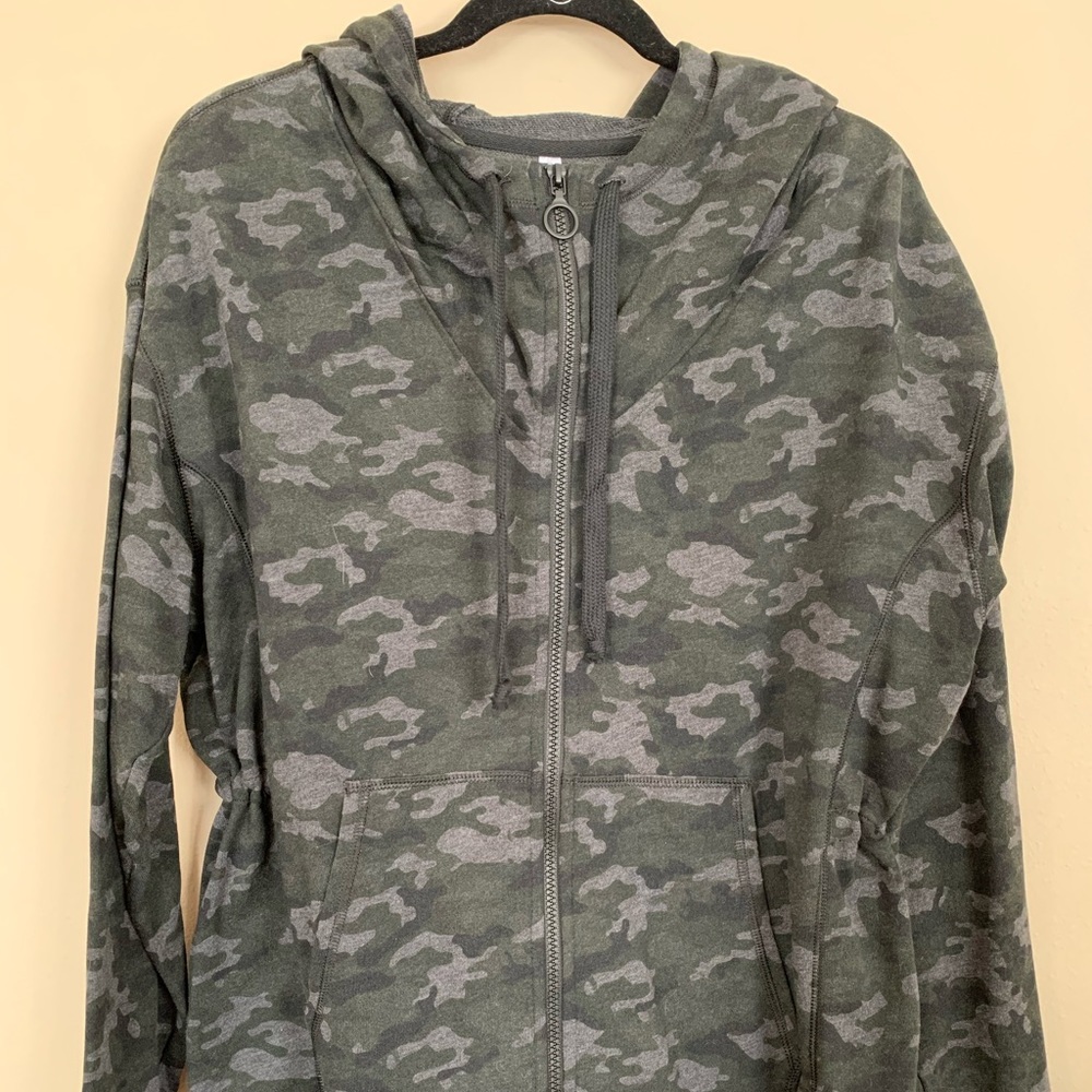 NWT Fabletics Leah Oversized Hoodie